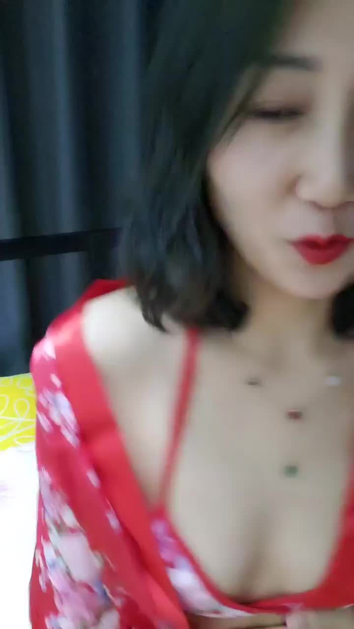 小少妇一枚诱惑特写十二月二十二号